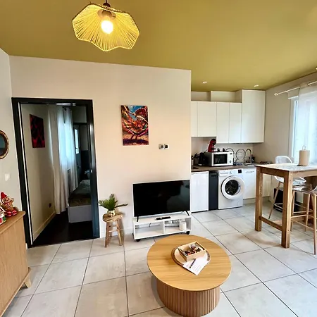 דירה T2 Neuf Rdc, Terrasse, Parking Prive, Calme Charnecles